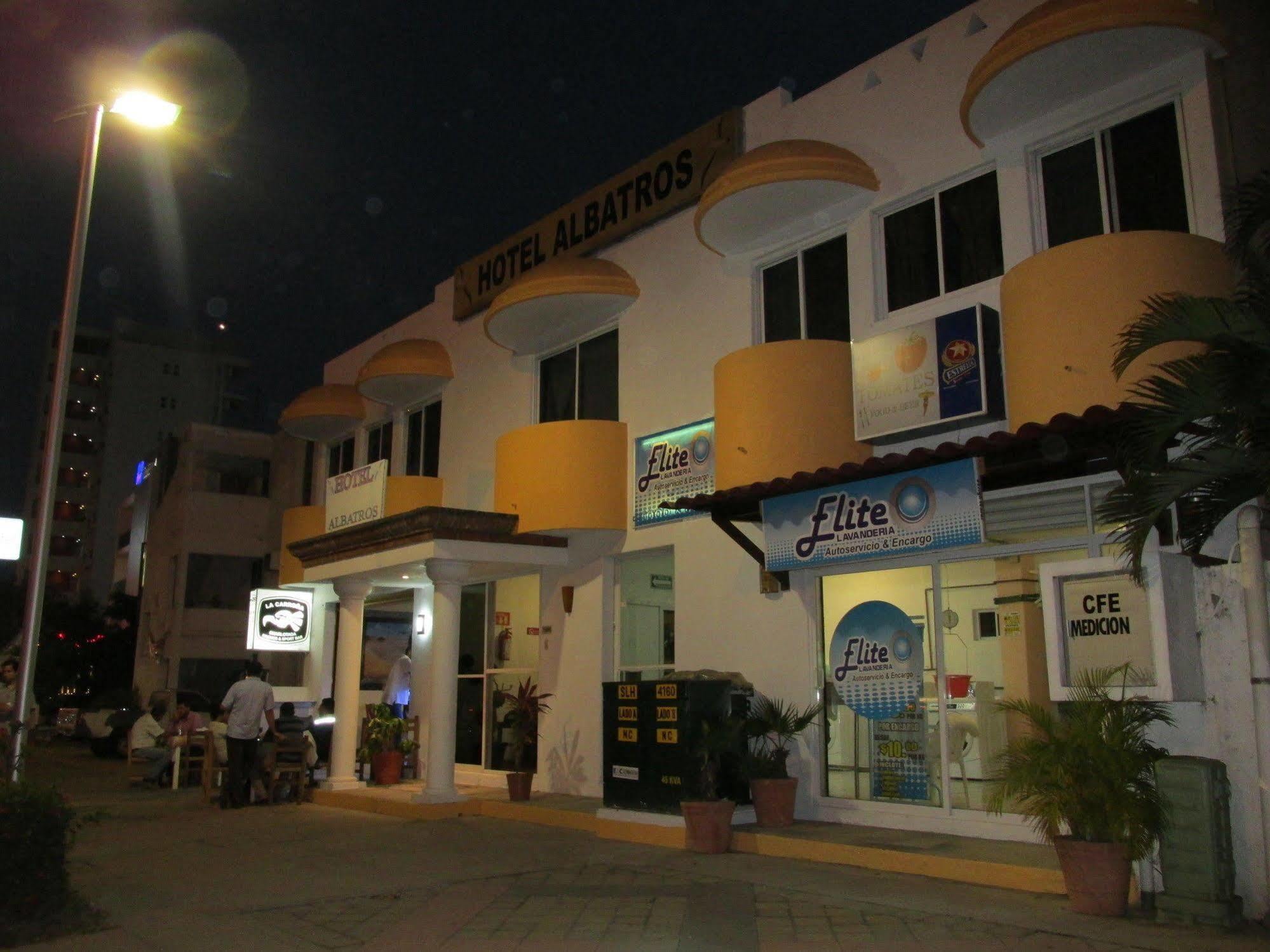 Hotel Albatros 만사니요 외부 사진